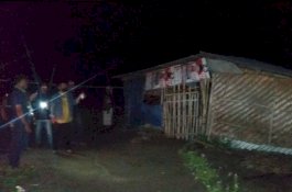 Hidup Tanpa Listrik, Pasangan Lansia yang Dibantu Wagub di Bantaeng Hanya Andalkan Lampu Kaleng