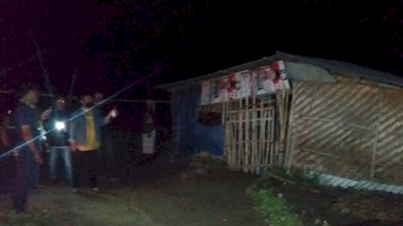 Hidup Tanpa Listrik, Pasangan Lansia yang Dibantu Wagub di Bantaeng Hanya Andalkan Lampu Kaleng