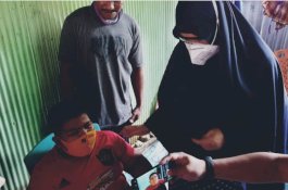 Bawa Bantuan, Anggota DPR RI Hasnah Syam Temui Bocah Korban Perundungan di Pangkep