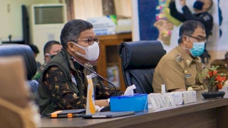 Wali Kota Parepare, Taufan Pawe (kiri) bersama Wawali Pangerang Rahim.