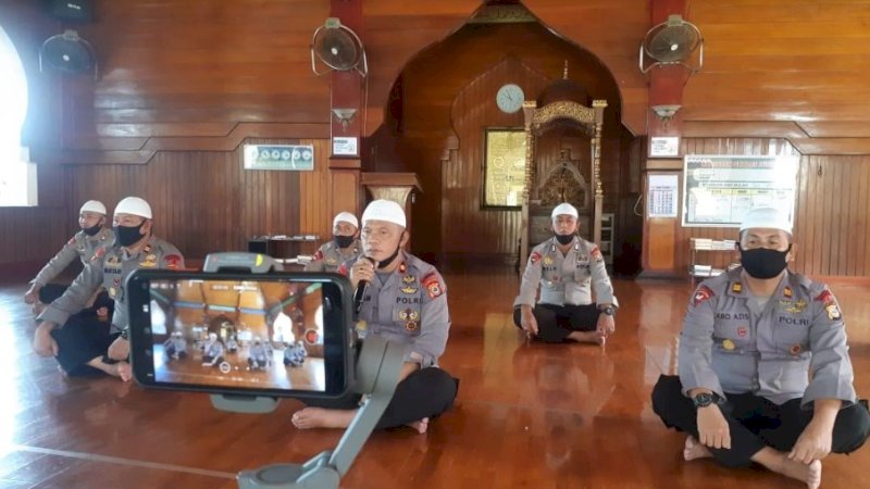Sehari Jelang Idulfitri, Personel Yon C Pelopor Brimob Rekaman Video Takbiran
