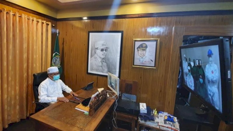 Wali Kota Parepare Semangati Tenaga Kesehatan Covid-19 Lewat Video Conference di Malam Takbiran