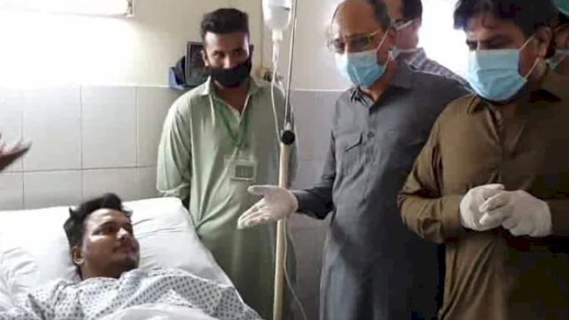 Mohammad Zubair, korban selamat dalam kecelakaan pesawat Pakistan International Airlines, Jumat (22/5/2020).