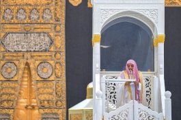 Dipimpin Imam Senior Berusia 71 Tahun, Ini Video Salat dan Khotbah Idulfitri di Masjidilharam