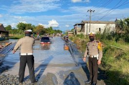 Sungai Walenae Meluap, Jalan Nasional di Wajo Tergenang Banjir