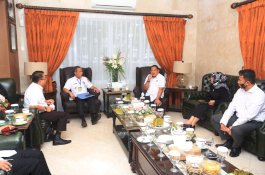 Silaturahmi dengan Direksi PDAM, Prof Yusran Minta Maksimalkan Antisipasi Pencurian Air