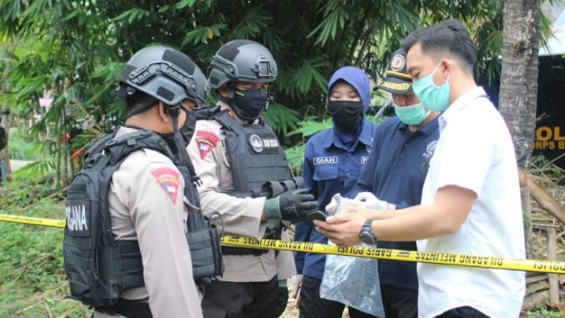 Benda diduga mortir meledak di Dusun Bassara, Kelurahan Sabintang, Kecamatan Pattallassang, Takalar, Rabu (27/5/2020). Terjadi di tempat pandai besi.