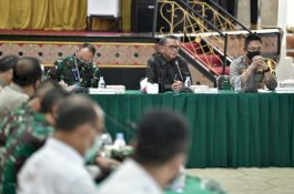 Gubernur Sulsel Siapkan Hercules Jemput 61 TKI di Pontianak 