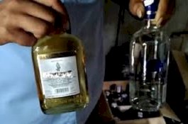 Pria Mabuk Masukkan Botol Miras lewat Dubur, Dokter Butuh Dua Jam Keluarkan dari Perut 