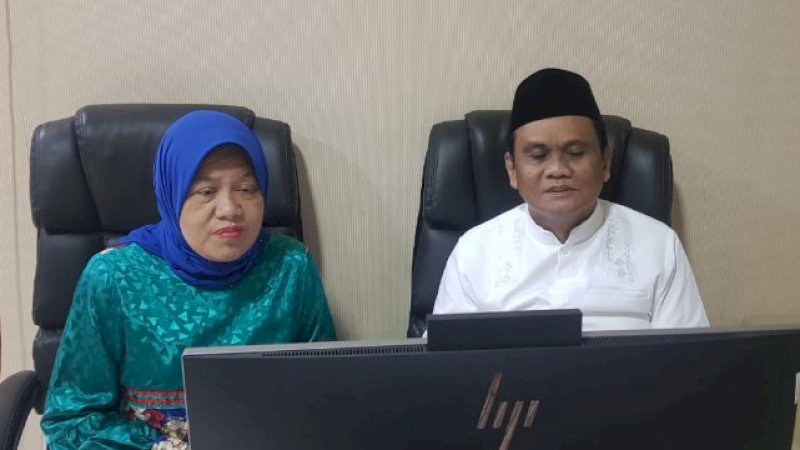 Bupati Barru, Suardi Saleh bersama istri, Hasnah Syam.