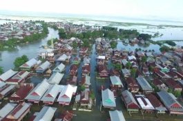Banjir Genangi 5 Kecamatan di Wajo, Warga Berharap Bantuan Makanan dan Air Bersih