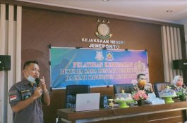 Pelatihan Kehumasan, Kejari Kerja Sama Pemda, Kabag Humas Jeneponto Tampil Jadi Pemateri