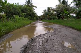Jalan Panrenge Barru Memprihatinkan, Sudah Dua Kali Anggarannya Dialihkan