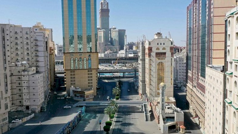 Pamer Senjata Api, Tiga Pemuda Ditangkap di Makkah Arab Saudi