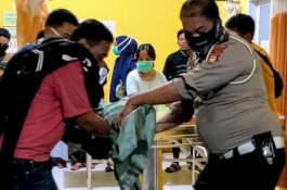 Bertabrakan Gran Max, Gadis 14 Tahun Tewas di Jalan Poros Sengkang-Siwa