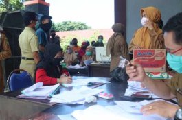 Pengusaha Kecil Terdampak Pandemi Corona dapat Bantuan Sembako