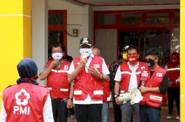Gratis, PMI Barru Layani Permintaan Penyemprotan Disinfektan