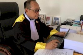 Nurdin Halid Jalani Sidang Pertama Mahkamah Partai Golkar