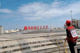 Dukung New Normal, PMI Makassar Lakukan Penyemprotan Disinfektan Serentak di 248 Titik