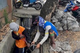 Satgas Drainase PU Makassar Bekerja Maksimal Meski di Tengah Pandemi Covid 19