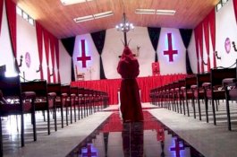 Begini Penampakan Rumah Ibadah Pemuja Setan Pertama di Dunia