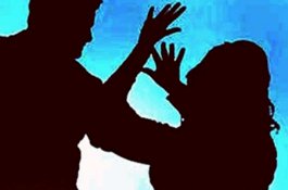 Suami Aniaya Istri dengan Pisau Dapur karena Kesal Tak Bisa Ereksi