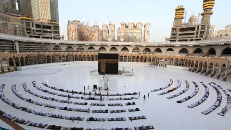 Suasana di Masjidilharam di tengah wabah corona.