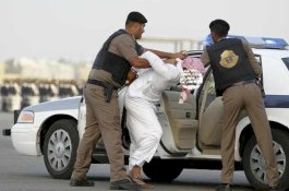 Polisi Saudi Tangkap Pria yang Bakar Sejumlah Kendaraan, Perekam Turut Diamankan