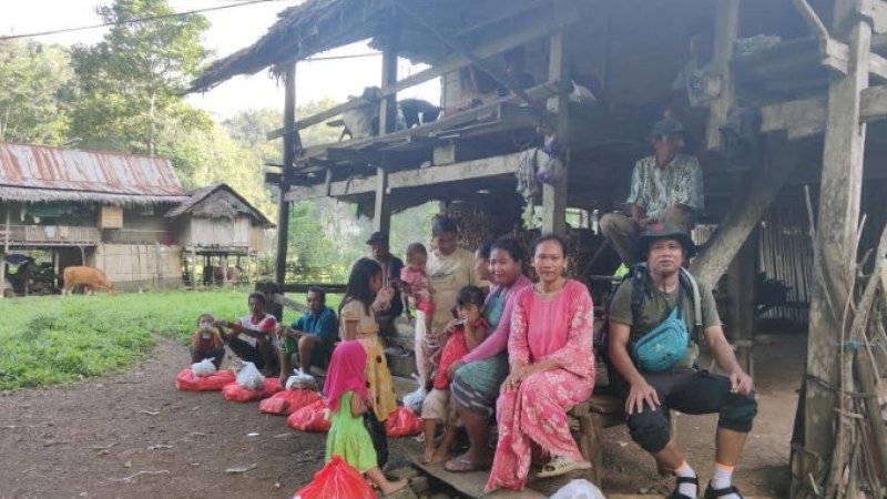 Warga Kampung Biku, Pangkep.
