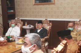 Wali Kota Palopo Ikuti Seminar Daring APEKSI