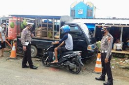 Satlantas Polres Wajo Keliling Pasar Imbau Warga Patuhi Protokol Covid-19