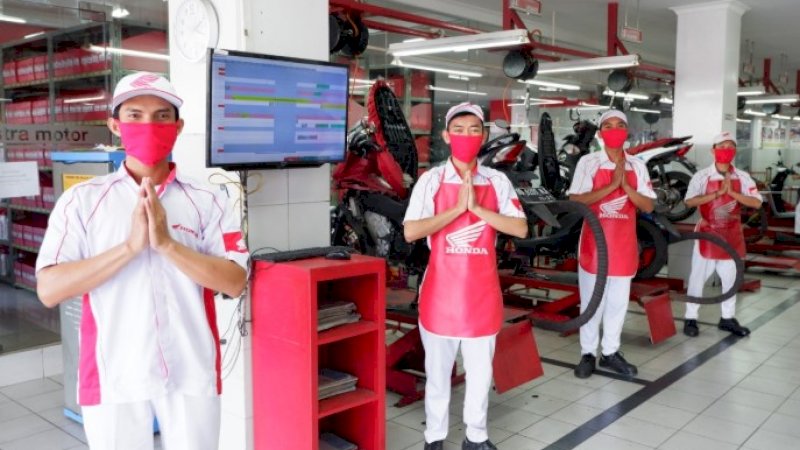 Astra Motor Makassar selaku main dealer sepeda motor Honda untuk wilayah Sulselbartra dan Ambon menggelar layanan peduli korban banjir.