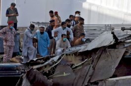 Pilot Asyik Ngobrol Covid-19, Penyebab Kecelakaan Pesawat Pakistan yang Tewaskan 98 Orang