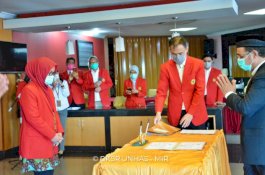 Rektor Unhas Lantik 11 Pejabat Baru, Ini Daftar Lengkapnya