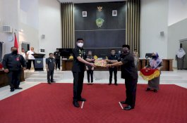 Bupati Serahkan Dua Ranperda ke DPRD Gowa