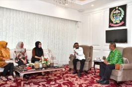 Usai Serahkan Bantuan kepada Korban Banjir Jeneponto-Bantaeng, KKSS Mimika Temui Gubernur