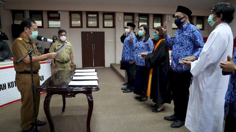 Terapkan Protokol Kesehatan Covid-19, Sekda Makassar Angkat Sumpah 461 PNS