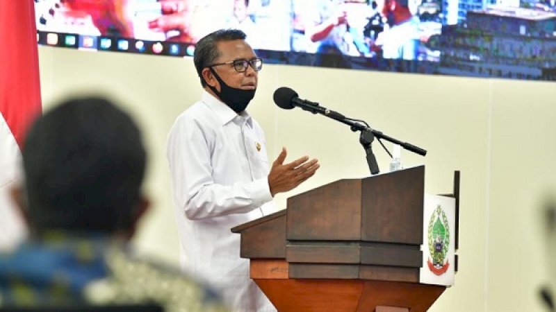 Gubernur Sulsel, Nurdin Abdullah, dalam rapat persiapan pilkada serentak 2020 di Kantor Gubernur Sulsel, Jalan Urip Sumoharjo, Kota Makassar, Sulawesi Selatan, Rabu (8/7/2020).