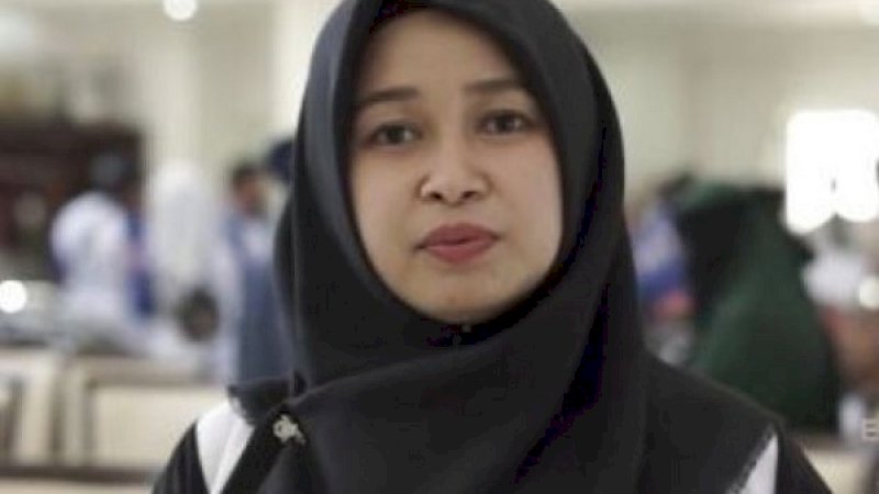 Endang Sari, Komisioner KPU Makassar.