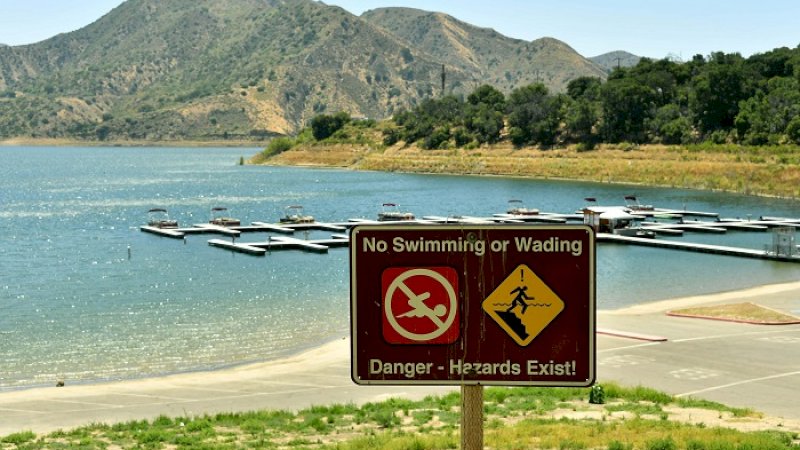 Danau Piru di California.