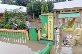 Sejumlah Sekolah di Sabbangparu Terendam Banjir dan Mengalami Kerusakan