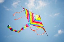 Mesir Larang Layang-Layang karena Dianggap Ancaman Nasional