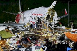 Pesawat Air India Express Lompat Berulangkali Sebelum Mendarat dan Terpotong
