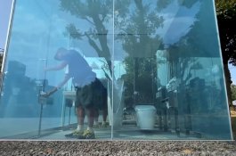 Toilet Tembus Pandang di Taman Kota di Jepang, Berani Masuk?