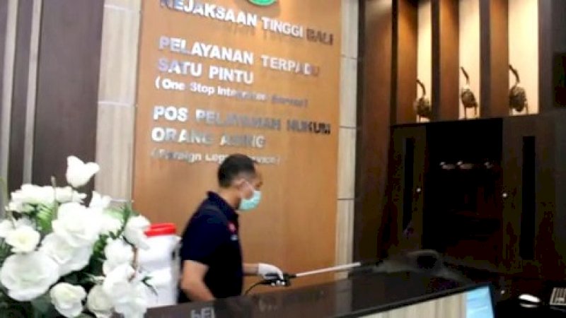 "Kok Tersangka Bisa Bawa Senjata," Polisi Sebut Kasus Bunuh Diri di Kantor Kejati Bali Aneh