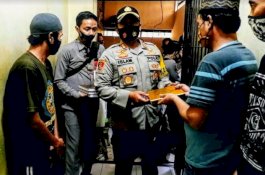 Kapolres Wajo Bagikan Al-Qur'an kepada 31 Tahanan