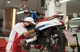 Manjakan Konsumen, AHASS Beri Promo “Cashback” dan “Kamsia”