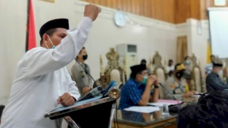 Anggota DPRD Wajo Orasi Tolak UU Cipta Kerja di Depan Mahasiswa, Ketua DPRD Bawa Langsung ke Jakarta