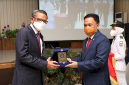 Kukuhkan Ilham Azikin sebagai Ketua IKAPTK Sulsel, Gubernur Kembali Ingatkan Vaksin Terbaik