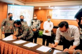 Bupati Wajo Tanda Tangan Kontrak, Pembangunan Kembali Pasar Tempe Dianggarkan Rp45 Miliar